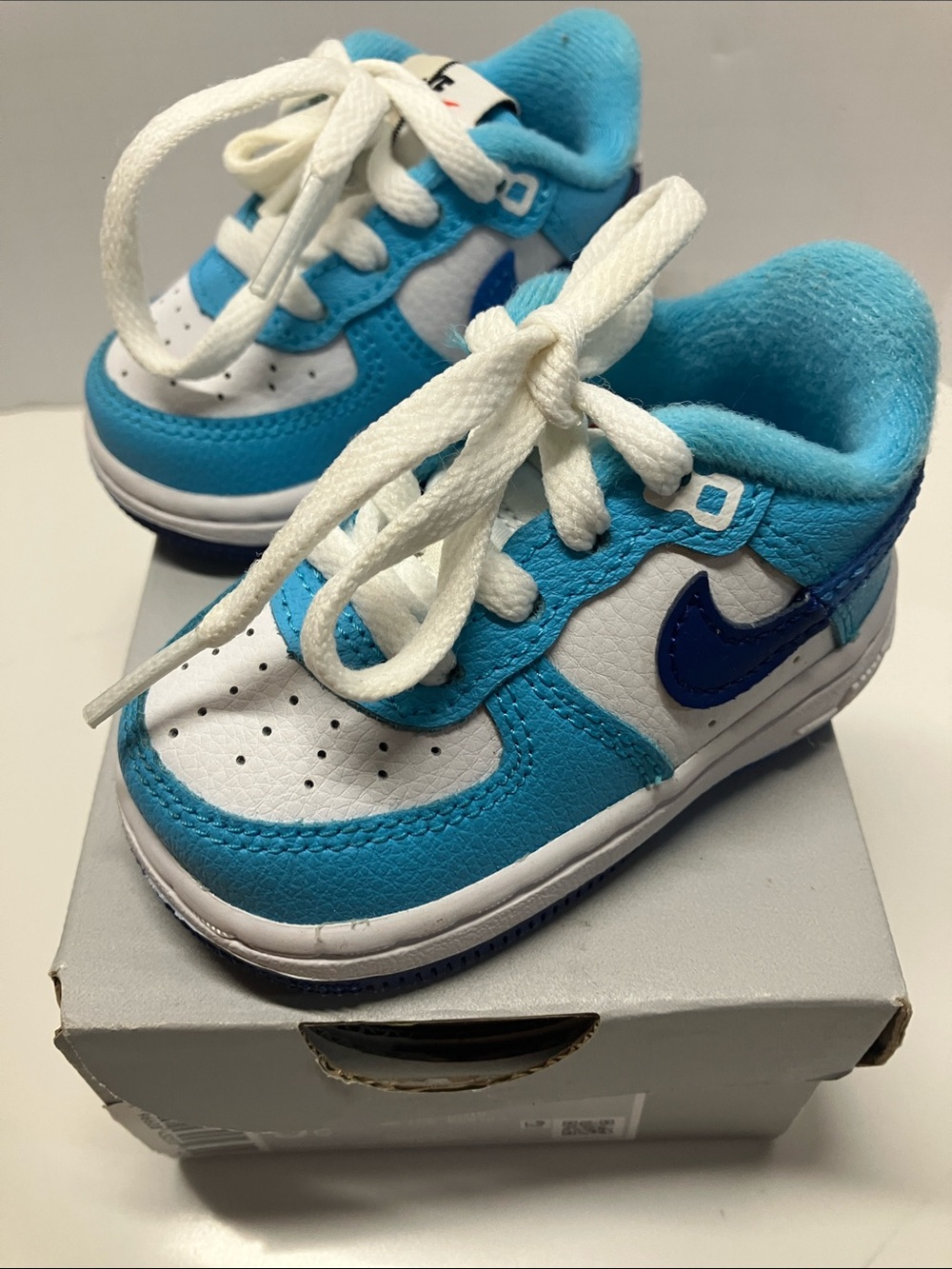 Nike Bsby Low-Top Sneakers in Turquoise, Navy & White